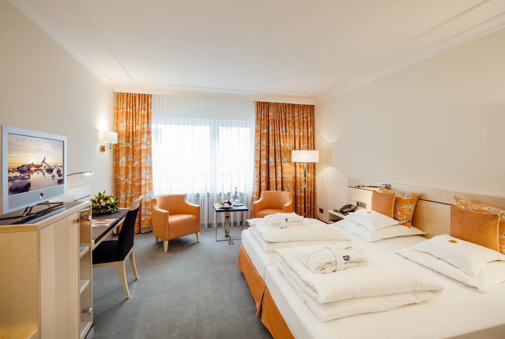 Hotel Bayerischer Hof Lindau  Ngoại thất bức ảnh