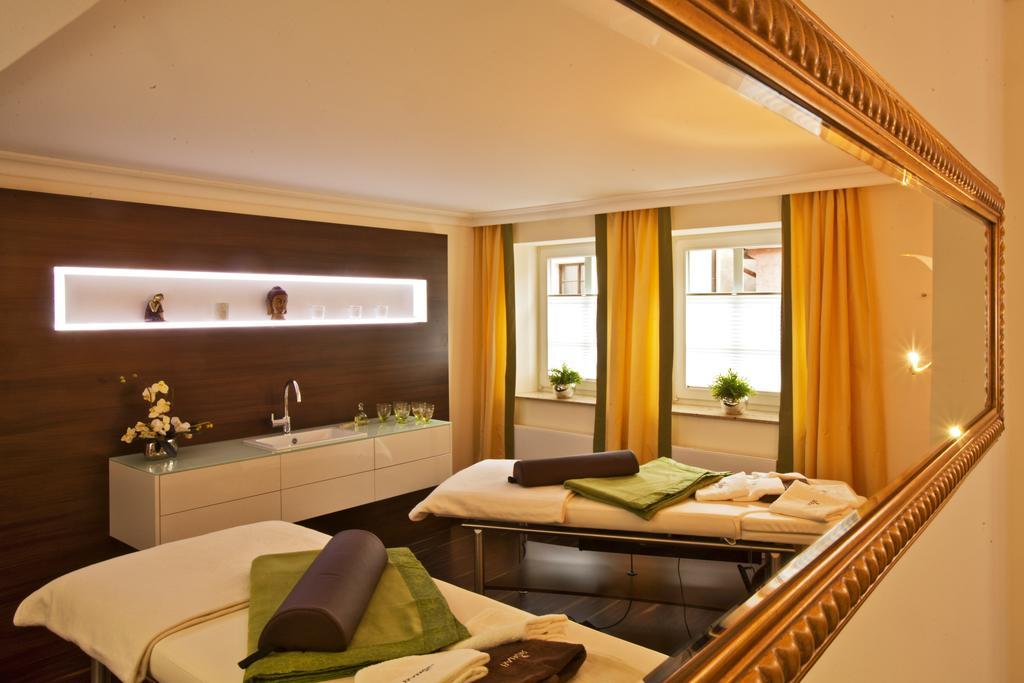 Hotel Bayerischer Hof Lindau  Ngoại thất bức ảnh A spa in Germany