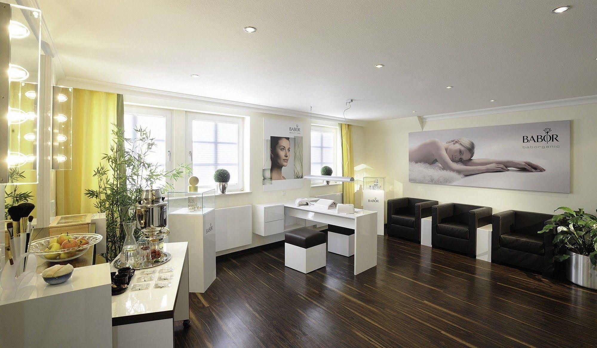 Hotel Bayerischer Hof Lindau  Ngoại thất bức ảnh A medical spa in Germany